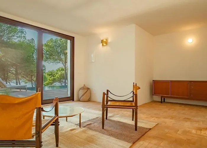 Punta Morcone Villa *